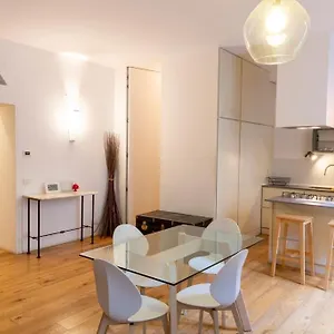 https://appartamento-tarra6.italymilanhotels.net